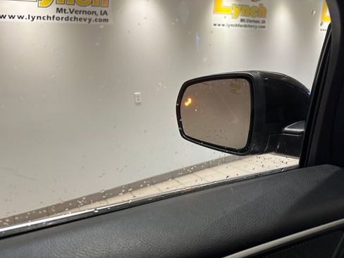 Used 2024 Ford Edge SEL image 12