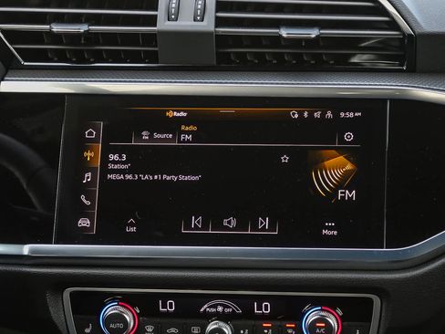 Used 2025 Audi Q3 2.0T Premium w/ Convenience Package image 14