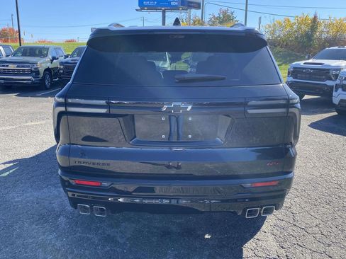 New 2026 Chevrolet Traverse RS w/ LPO, Floor Liner Package FWD image 5