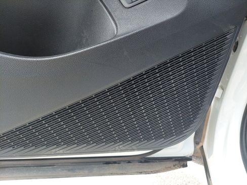 Used 2024 Volkswagen Atlas SE image 25