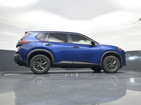 Used 2021 Nissan Rogue S FWD image 23