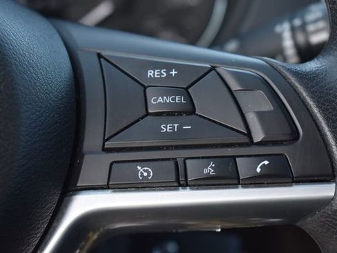 Used 2018 Nissan Rogue S FWD image 23