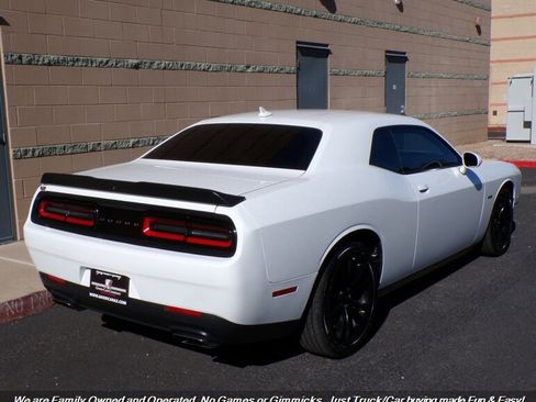 Used 2016 Dodge Challenger R/T w/ Blacktop Package image 7