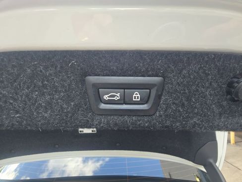 Used 2022 BMW 530i w/ M Sport Package RWD image 33