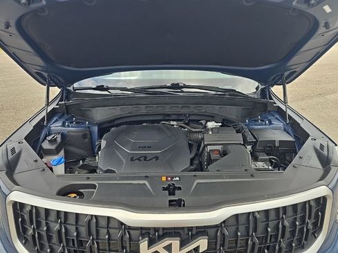 Used 2023 Kia Telluride EX w/ EX Captain's Chair Package FWD image 28