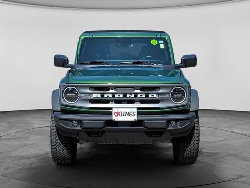 Used 2023 Ford Bronco Big Bend w/ Sasquatch Package AWD/4WD image 2