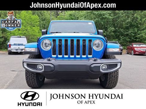 Used 2021 Jeep Gladiator Overland w/ Cold Weather Group AWD/4WD image 32
