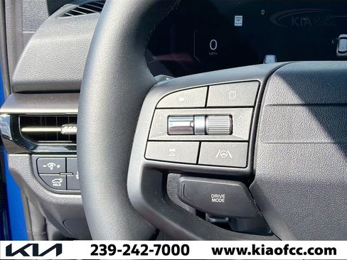 New 2026 Kia Sportage SX FWD image 32