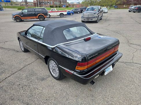 Used 1992 Chrysler LeBaron Convertible FWD image 6