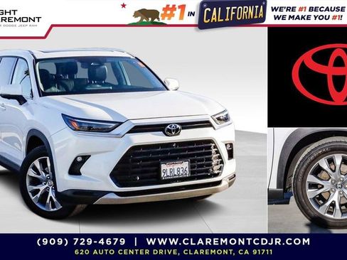 Used 2024 Toyota Grand Highlander FWD image 1