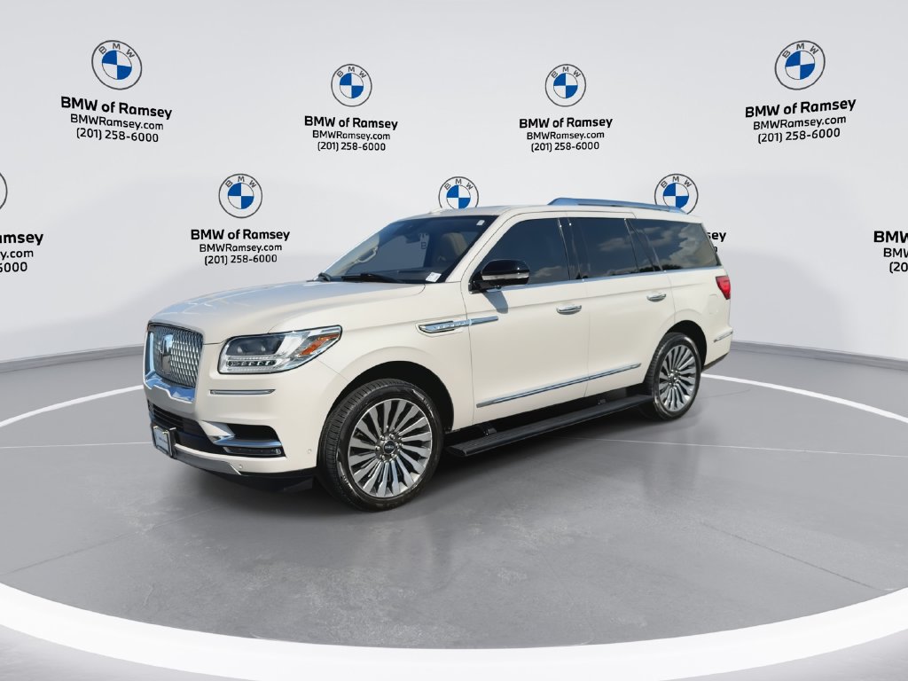 Used 2019 Lincoln Navigator Reserve AWD/4WD image 4