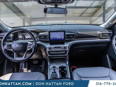 Used 2021 Ford Explorer XLT w/ Equipment Group 202A AWD/4WD image 5