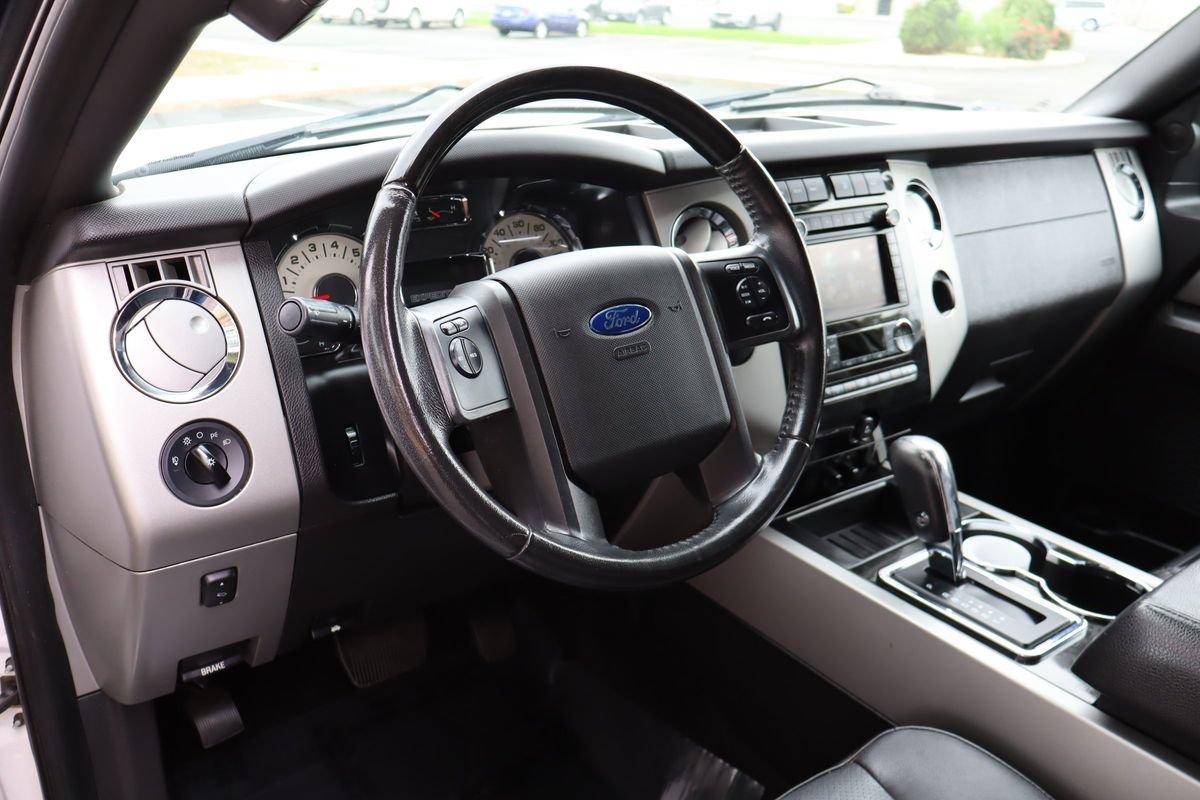 Used 2014 Ford Expedition Limited w/ Equipment Group 301A RWD image 14