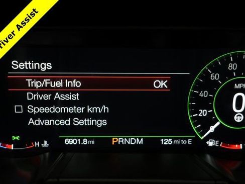 Used 2022 Ford Mustang Shelby GT500 w/ Carbon Fiber Track Pack image 28