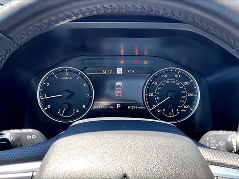 Used 2025 Mitsubishi Outlander SE AWD/4WD image 13