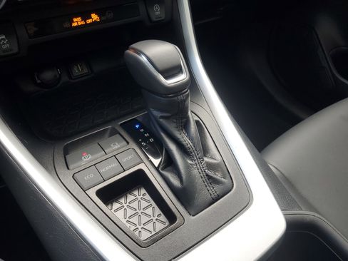 Certified 2023 Toyota RAV4 XLE Premium image 32