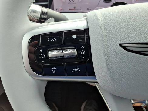 New 2026 Genesis GV70 2.5T Advanced AWD/4WD image 18