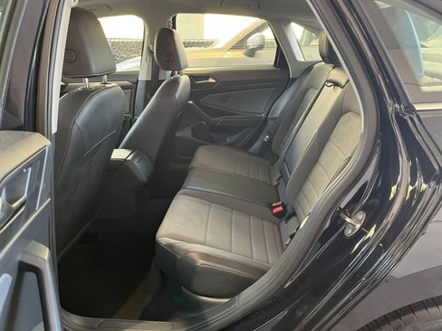 Used 2025 Volkswagen Jetta SE image 25