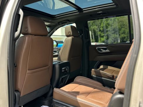 Used 2024 Chevrolet Suburban High Country w/ Max Trailering Package AWD/4WD image 26