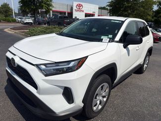 Used 2025 Toyota RAV4 LE AWD/4WD video 1