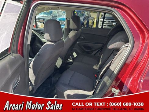 Used 2016 Chevrolet Trax LT w/ LT Sun and Sound Package image 14