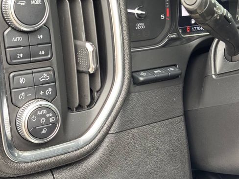 Used 2020 GMC Sierra 2500 Denali w/ Denali Ultimate Package AWD/4WD image 27