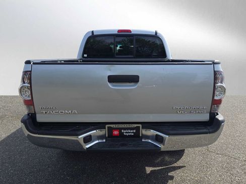 Used 2013 Toyota Tacoma PreRunner w/ SR5 Pkg RWD image 4