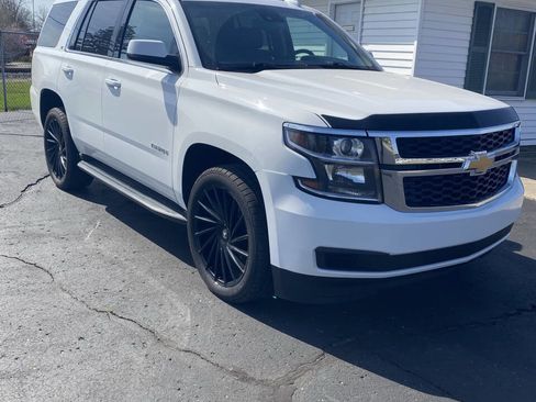 Used 2018 Chevrolet Tahoe LT image 3