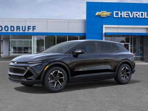 New 2026 Chevrolet Equinox EV LT image 2