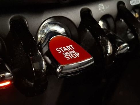 Used 2024 MINI Cooper S image 18