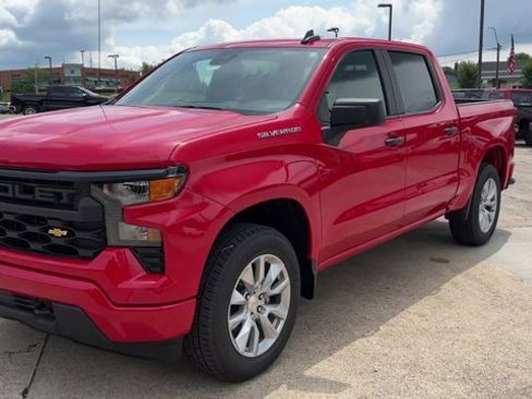Used 2022 Chevrolet Silverado 1500 Custom AWD/4WD image 5
