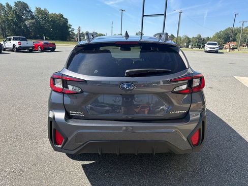Used 2025 Subaru Crosstrek 2.5i Premium AWD/4WD image 8