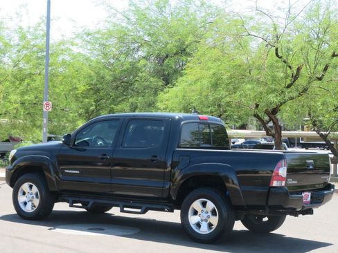 Used 2014 Toyota Tacoma PreRunner w/ TRD Sport Package RWD image 5