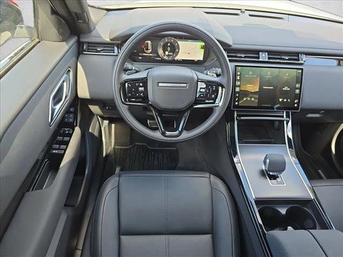 New 2026 Land Rover Range Rover Velar Dynamic SE AWD/4WD image 16