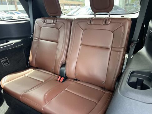 Used 2025 Lincoln Aviator Reserve w/ Illumination Package AWD/4WD image 13