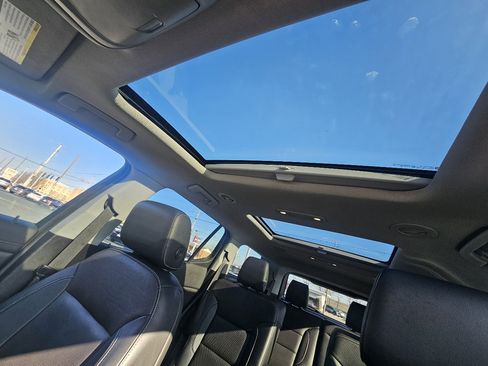 Used 2019 GMC Acadia SLT image 47