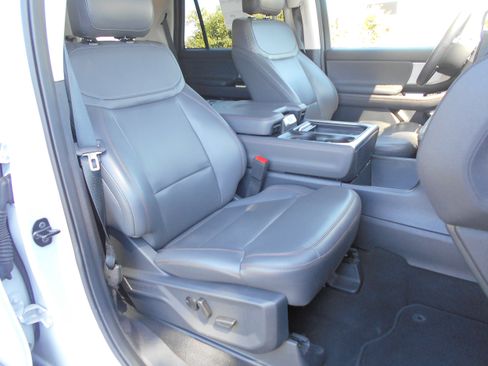 Certified 2025 Ford Expedition Active RWD image 10