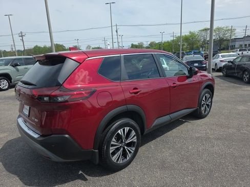 Used 2023 Nissan Rogue SV image 4