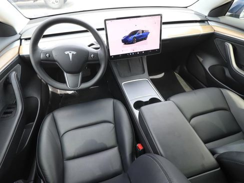 Used 2022 Tesla Model 3 Long Range AWD/4WD image 9