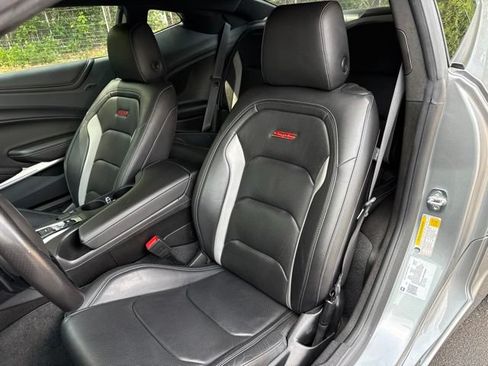 Used 2023 Chevrolet Camaro SS RWD image 10