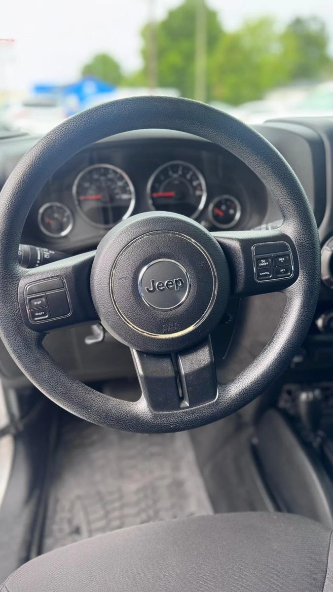 Used 2016 Jeep Wrangler Unlimited Sport AWD/4WD image 11