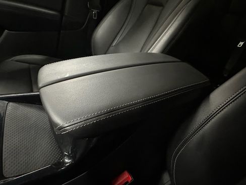 Certified 2025 Buick Envision Preferred image 38