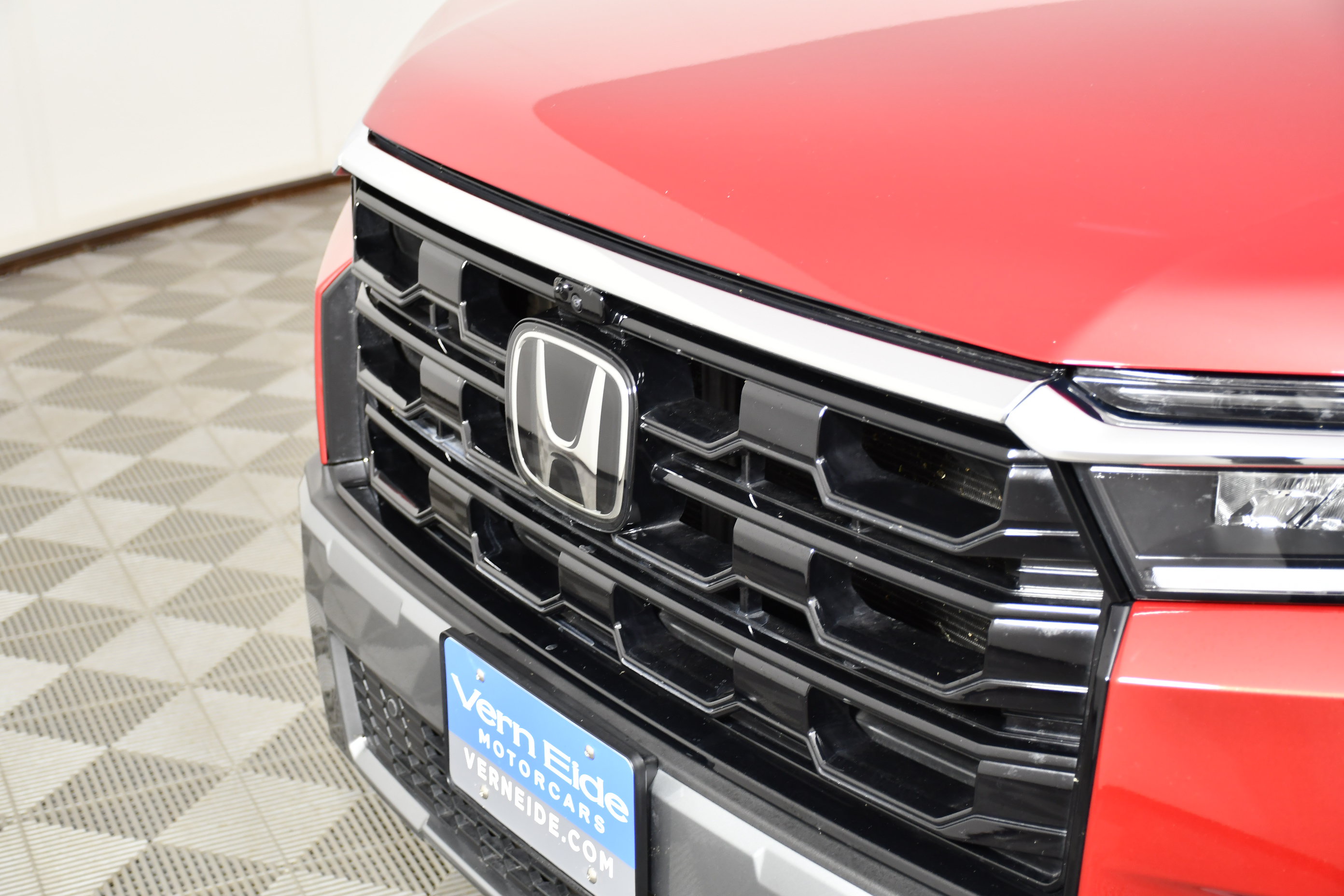 Certified 2026 Honda Pilot Touring image 11