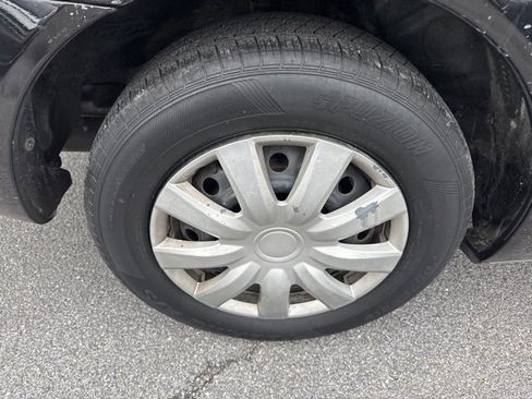 Used 2006 Toyota Camry LE image 9