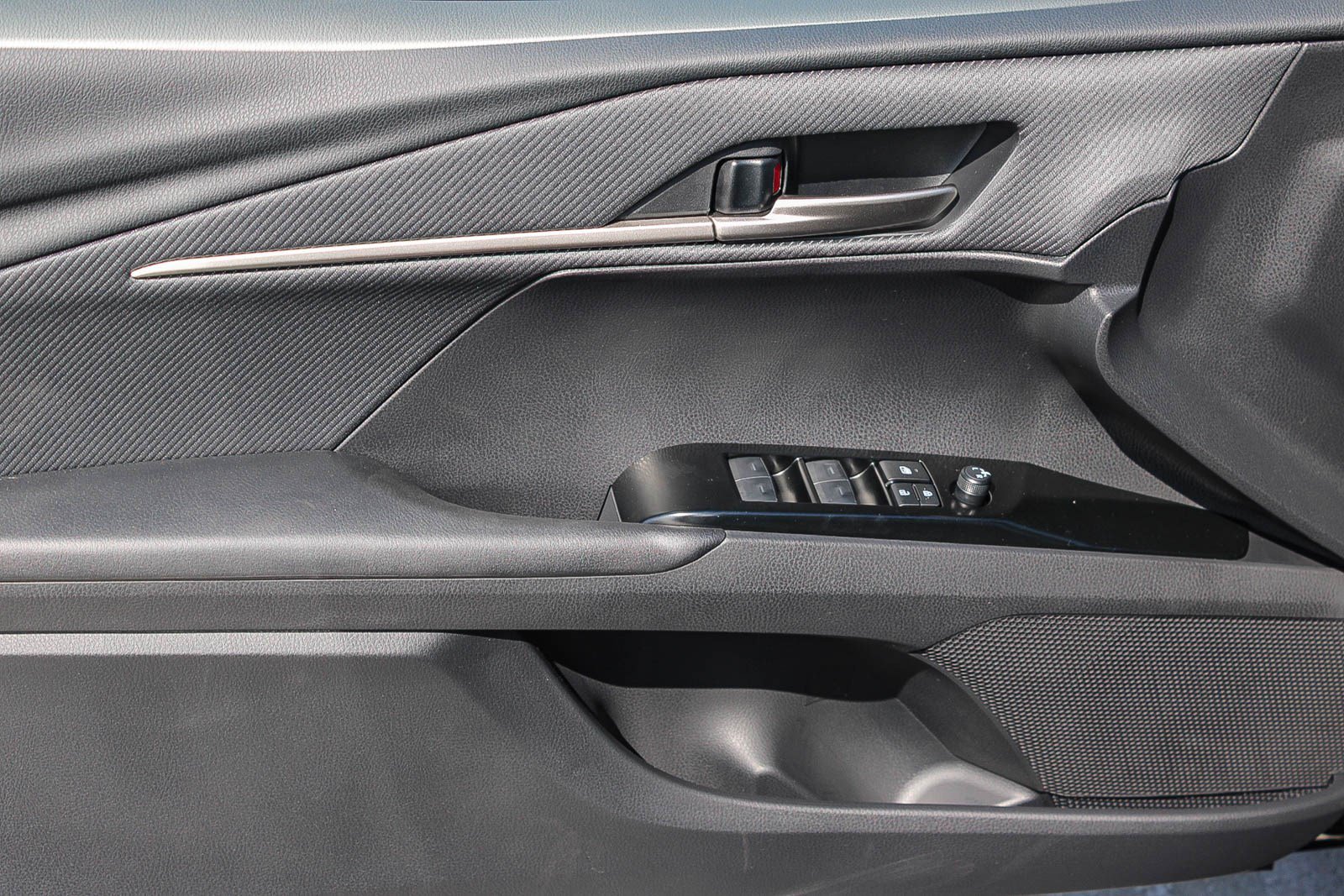 New 2026 Toyota Camry SE FWD image 22
