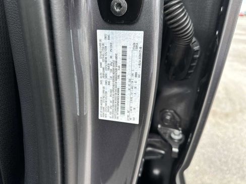 Used 2025 Ford F350 Lariat image 35