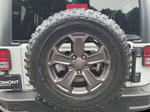 Certified 2018 Jeep Wrangler Unlimited Rubicon AWD/4WD image 11