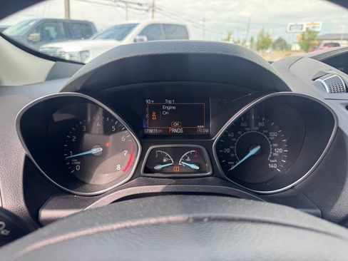 Used 2017 Ford Escape SE AWD/4WD image 14