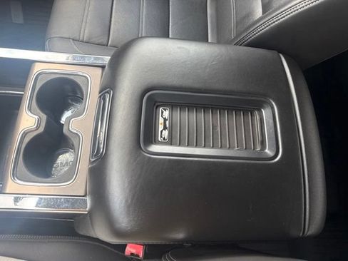 Used 2018 GMC Sierra 1500 Denali AWD/4WD image 33