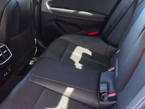 New 2026 Genesis G70 2.5T image 19